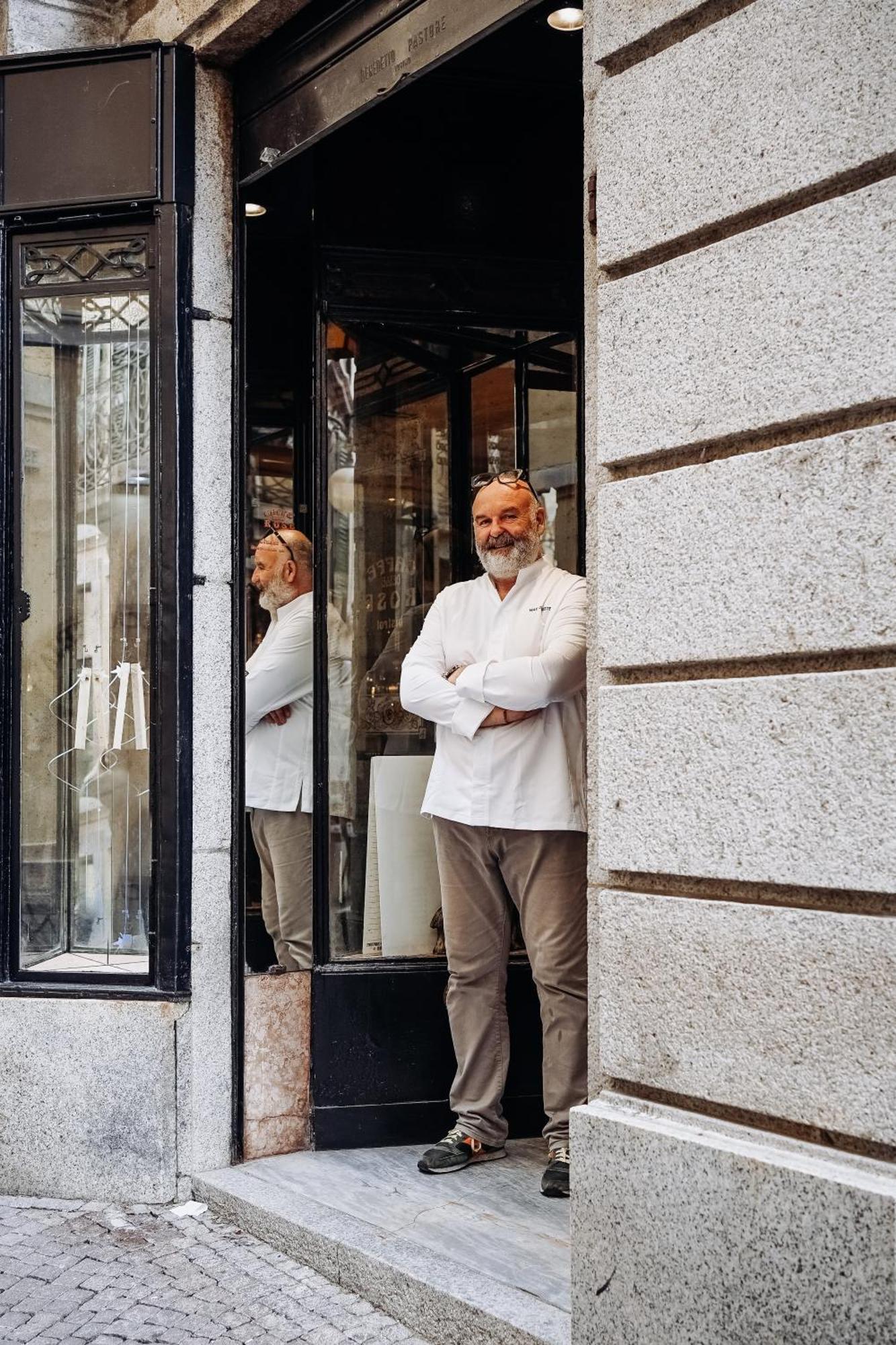 Caffe Delle Rose Les Chambres Verbania Exterior photo